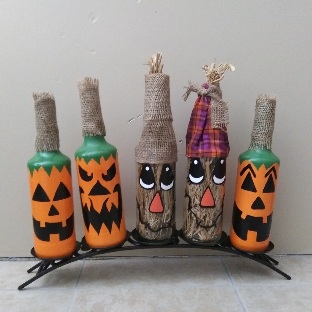 Scare crows & pumpkins!